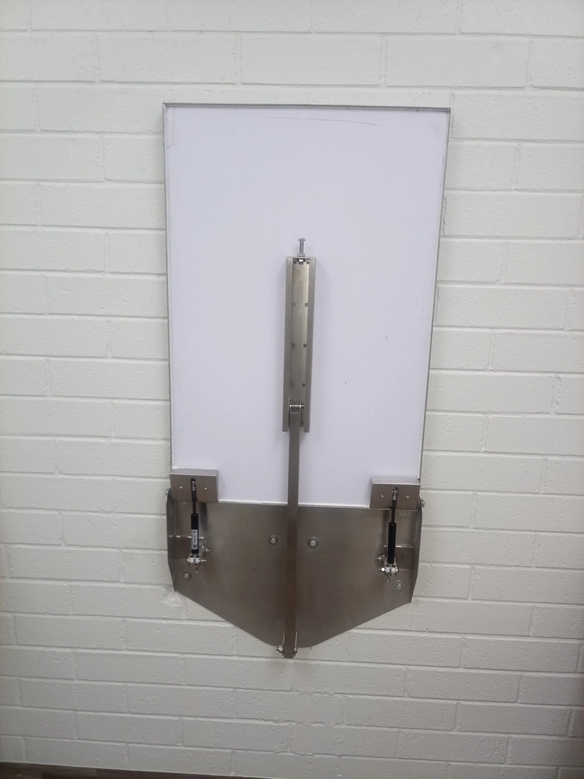 Wall Mount Space Saving Exam Table FT843 - Image 3